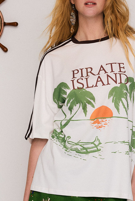 Oversized Pirate Tee in White