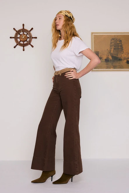 Cigar Waisted Denim Flare in Brown