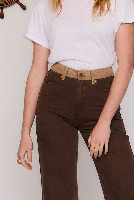Cigar Waisted Denim Flare in Brown