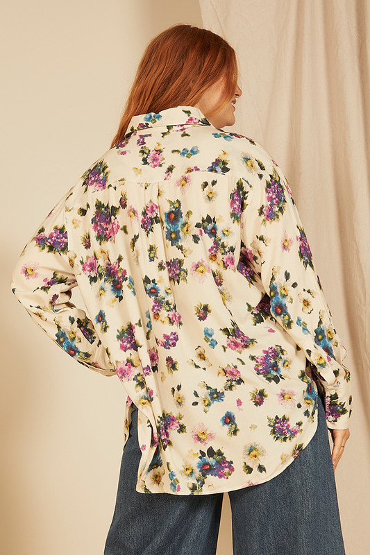Bohemian Traders easy fit shirt is cut for a boxy fit in luxurious rayon and delicately printed with an array of vintage-inspired florals.