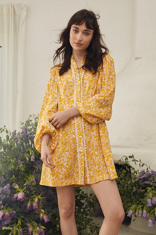 Add some classic chic to your wardrobe with our Ashbury mini dress. Made from blended linen, it has billowy sleeves and a rope belt to define the waist. The crochet trim is a delicate finishing touch.