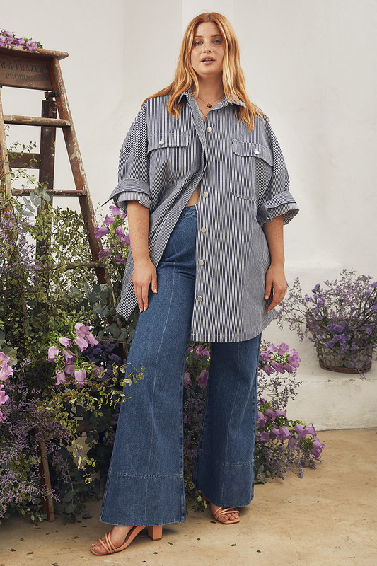 Bohemian Traders Oversized Shirt is a crowd favourite for a reason. This season it's been updated with oversized chest pockets accented with the same tonal buttons as the placket. It's cut for an oversized fit and has dropped shoulders.