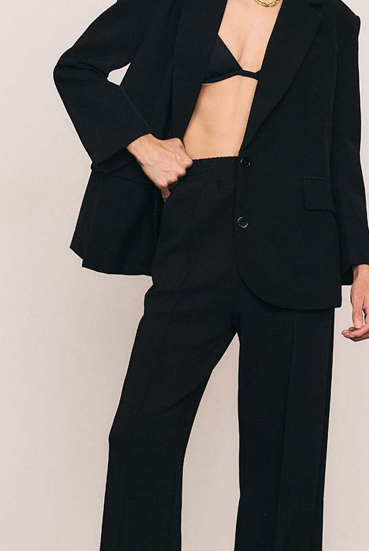 Pintuck Ponte Pant in Black