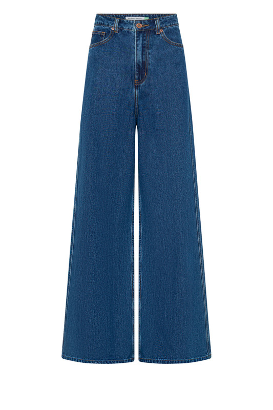 Our High Waist Denim Jean redefines relaxed sophistication with a fitted waist and flowing wide leg. Crafted from heavyweight cotton denim, it’s a statement of comfort and cool, designed to move with you through every adventure from dawn till dusk.