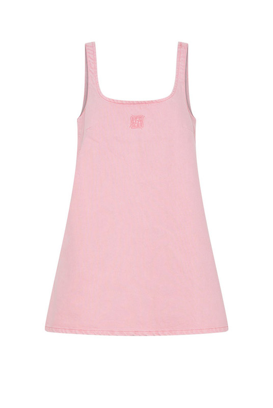 Easy, timeless, and beautifully constructed, the Scoop Neck Mini Dress is cut from premium rigid denim in a soft Ice Pink wash. The A-line silhouette and scoop neckline create fluid, flattering movement. Machine washable and naturally breathable, it’s a core piece that balances comfort with quiet sophistication.