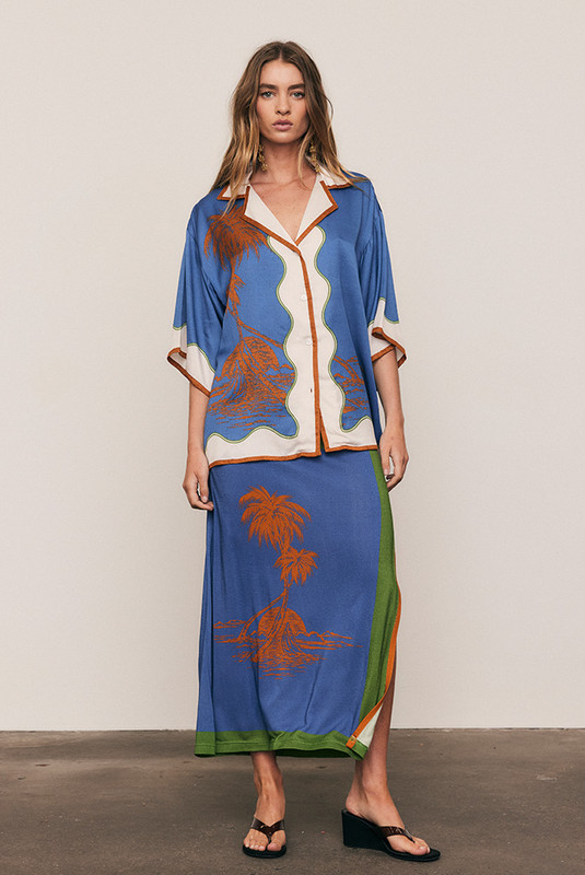 Sleek and effortless, this Viscose Jersey Skirt is crafted from silky viscose with a Bohemian Traders exclusive placement print. Cut straight with an elegant side split, it skims the body with soft drape and gentle movement. Lightweight and versatile, it transitions beautifully from relaxed days to golden summer evenings with ease.