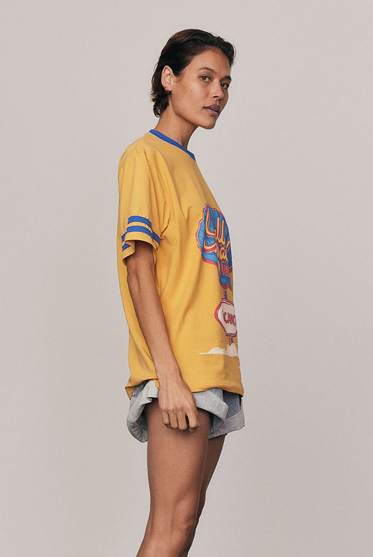 The Venice Puff Sleeve Blouse captures bohemian artistry in soft cotton voile, adorned with Bohemian Traders’ in-house Venice Cream placement print. A mandarin collar and voluminous sleeves create graceful proportion, while the relaxed fit offers ease and movement. Light and effortless, it’s the perfect blouse for sun-drenched days or elevated evenings alike.