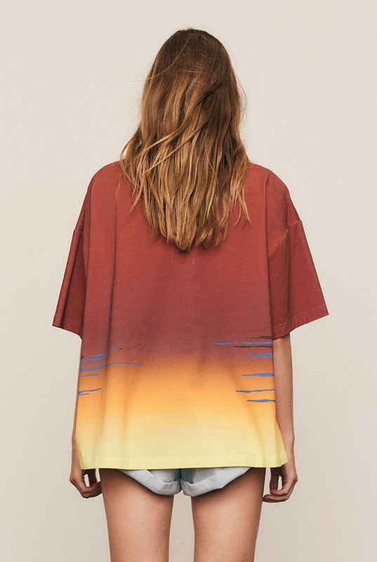 Relaxed and playful, the Balmy Oversized Tee is cut from soft cotton jersey and finished with a bold in-house placement print. The contrast neckline adds a hint of athleticism, while its oversized silhouette makes it the perfect everyday uniform. It's effortless, expressive, and confidently casual in signature Bohemian Traders style.