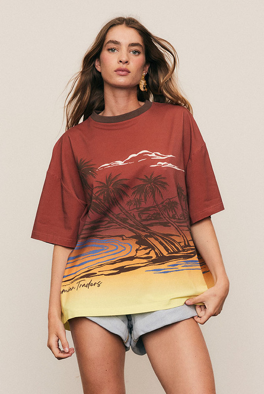 Relaxed and playful, the Balmy Oversized Tee is cut from soft cotton jersey and finished with a bold in-house placement print. The contrast neckline adds a hint of athleticism, while its oversized silhouette makes it the perfect everyday uniform. It's effortless, expressive, and confidently casual in signature Bohemian Traders style.
