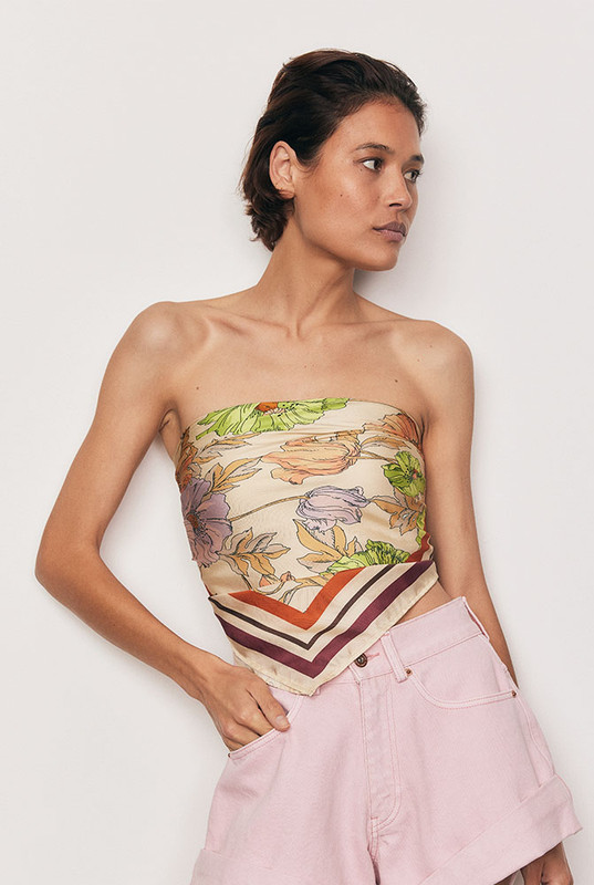 An ode to timeless elegance, the Classic Floral Scarf is crafted from 100% pure silk twill and framed by Bohemian Traders’ exclusive floral placement print. Luxurious and versatile, it can be styled around the neck, tied to a bag handle, or worn as a headscarf. A refined touch of artistry to elevate every look.