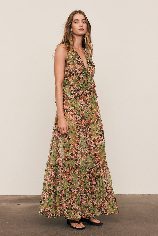 Romantic and refined, the Ivy Frill Dress is crafted from soft crepe georgette in Bohemian Traders’ custom green ditsy print. Designed with delicate ruffle detailing and a flattering A-line silhouette, it moves with graceful ease. A timeless piece of modern femininity - confident, considered, and available in our inclusive sizing from 6–22.