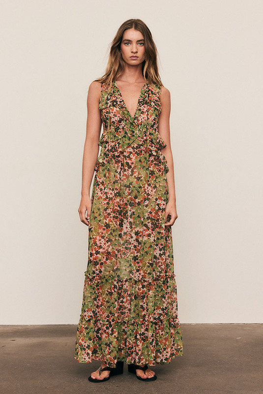 Romantic and refined, the Ivy Frill Dress is crafted from soft crepe georgette in Bohemian Traders’ custom green ditsy print. Designed with delicate ruffle detailing and a flattering A-line silhouette, it moves with graceful ease. A timeless piece of modern femininity - confident, considered, and available in our inclusive sizing from 6–22.