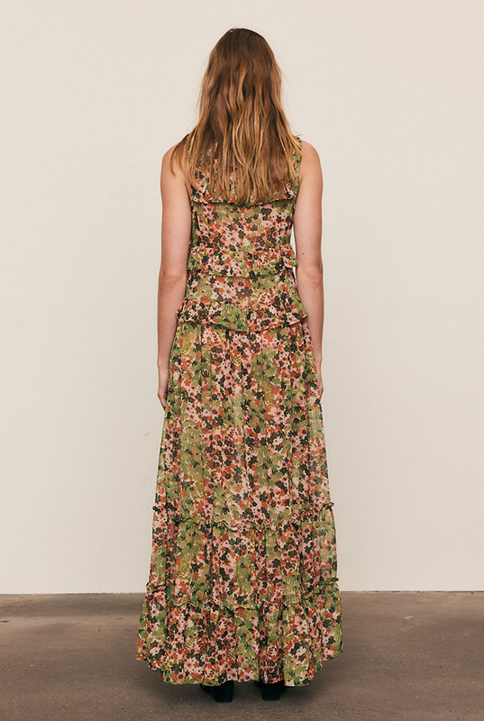 Romantic and refined, the Ivy Frill Dress is crafted from soft crepe georgette in Bohemian Traders’ custom green ditsy print. Designed with delicate ruffle detailing and a flattering A-line silhouette, it moves with graceful ease. A timeless piece of modern femininity - confident, considered, and available in our inclusive sizing from 6–22.