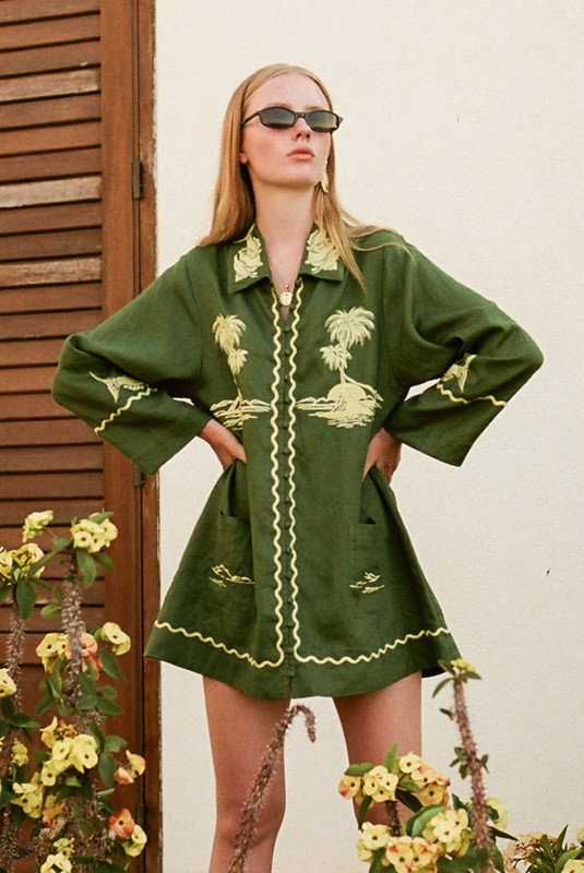 Effortless and artful, the Embroidered Shirt Dress is crafted from pure linen in Jungle Green and elevated with contrast embroidery. Designed with a wide collar, relaxed silhouette and sleeves, it drapes with ease while holding its shape. A timeless wardrobe staple in natural fibre - refined, breathable, and made to live beautifully.