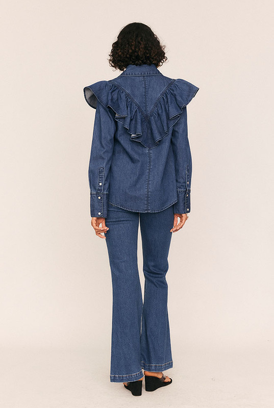 Bohemian Traders is renowned for its premium, size-inclusive denim—and the High Rise Flare Jean is no exception. Crafted from soft, mid-weight stretch denim, this figure-flattering fit hugs the waist and hips before kicking out into a full-length flared leg that adds instant polish.