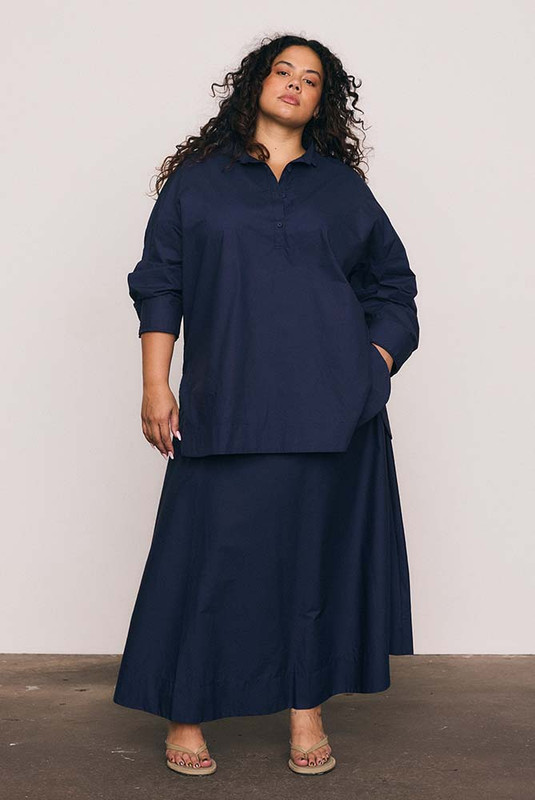 Circle Midi Skirt in Navy