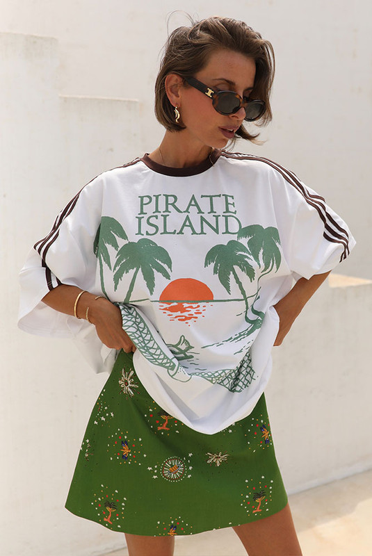 Oversized Pirate Tee in White