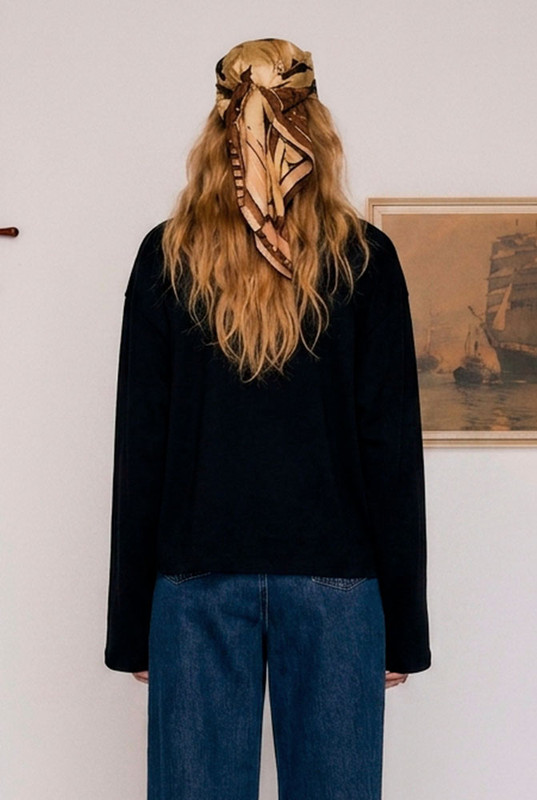 Black Long Sleeve Tee in Black