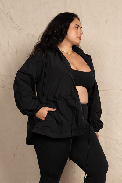 Windbreaker in Black