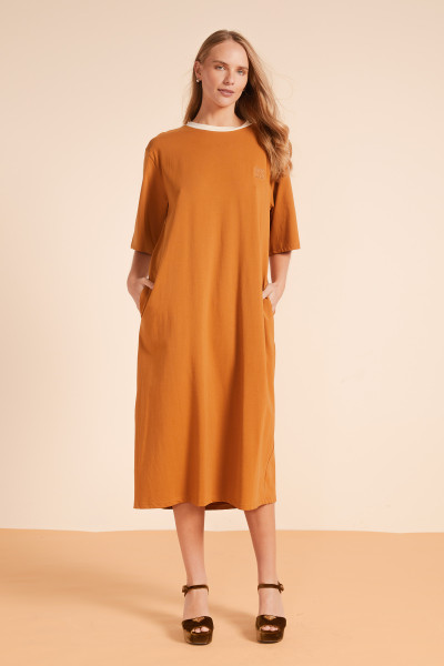 Boxy Column T Dress in Tobacco