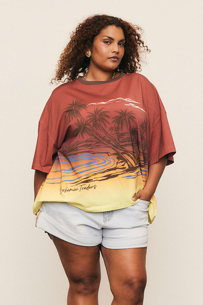 Relaxed and playful, the Balmy Oversized Tee is cut from soft cotton jersey and finished with a bold in-house placement print. The contrast neckline adds a hint of athleticism, while its oversized silhouette makes it the perfect everyday uniform. It's effortless, expressive, and confidently casual in signature Bohemian Traders style.