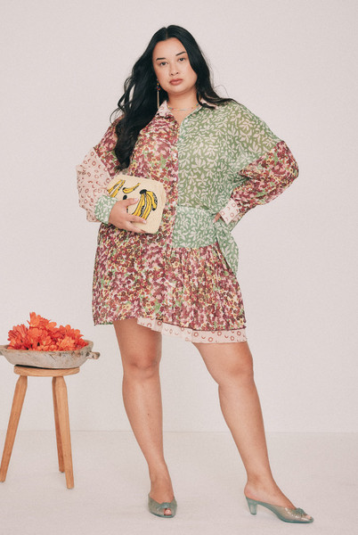 Cut from soft georgette, this printed mini skirt is shirred at the waist so it pulls straight on. An asymmetrical hem catches the air as you move. Short, unfussy and good with flat sandals and a basket bag. Designed from a 6 to a 22.