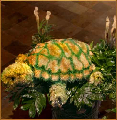 Funeral Flower Focus: Custom Tributes (Joan's 2D Frog) – Flowers