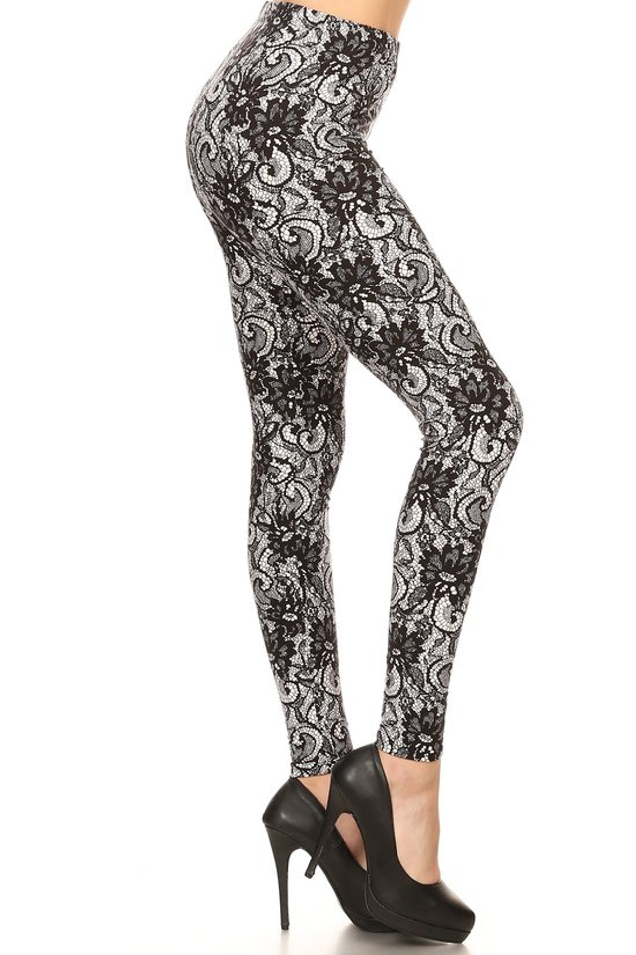 https://cdn11.bigcommerce.com/s-9th3f116/images/stencil/1280x2250/products/19956/100631/Sexy-Lace-Print-Leggings_1__47481__54871.1693430873.jpg?c=2