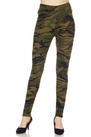 Our  Buttery Smooth Green Camouflage High Waist Leggings feature a full length skinny leg cut.