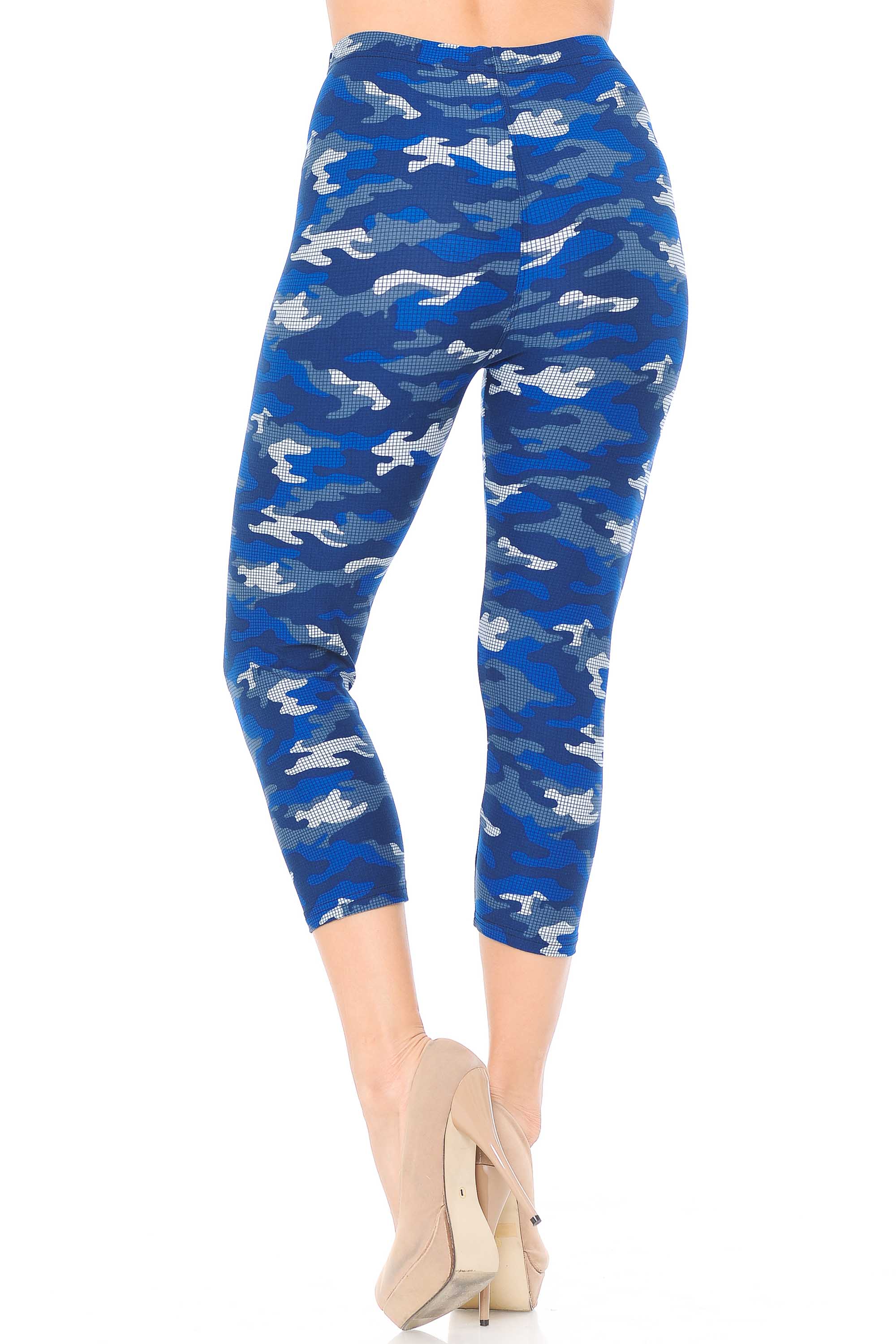 Our Buttery Smooth Blue Grid Camouflage Capris feature a fitted skinny leg cut.