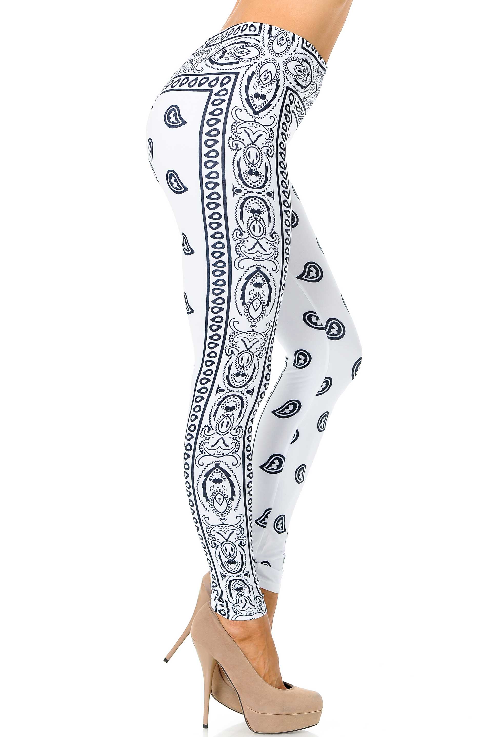 Creamy Soft White Bandana Extra Plus Size Leggings - 3X-5X - USA Fashion™