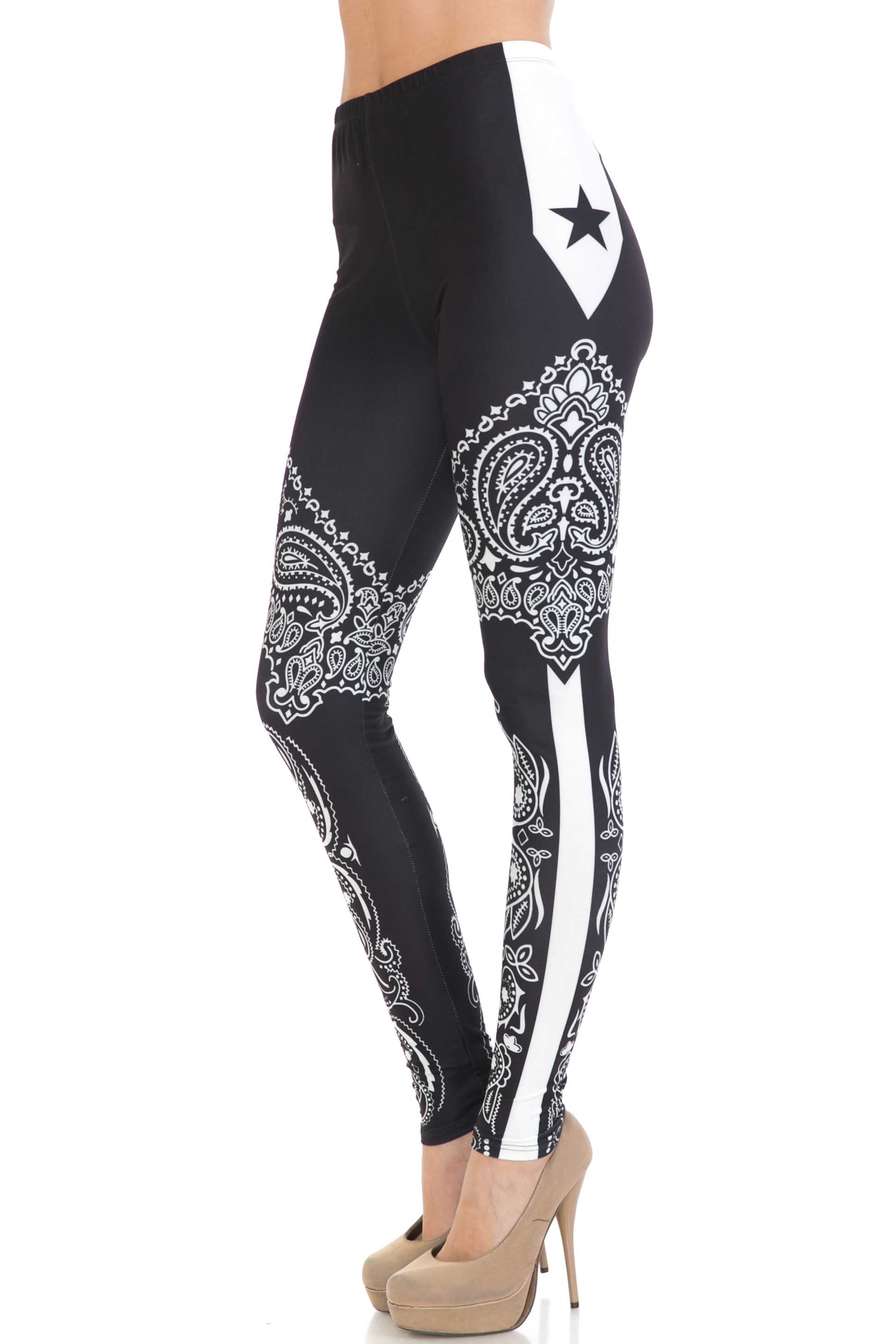 Creamy Soft Bandana Stars Extra Plus Size Leggings - 3X-5X - USA Fashion™