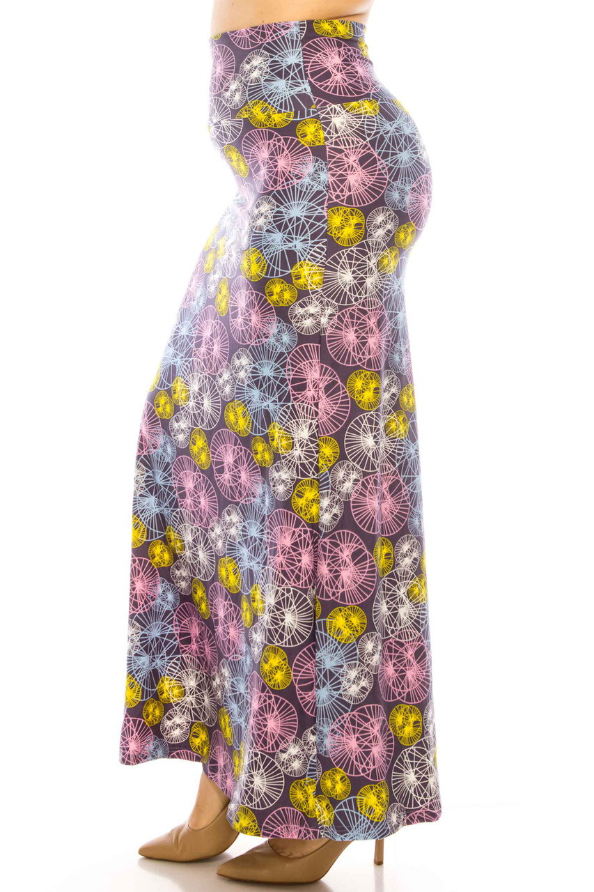 Buttery Soft Geometric Spindles Plus Size Maxi Skirt