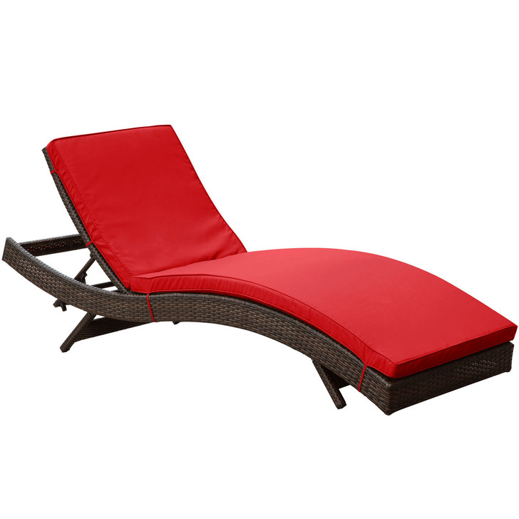 Peer Chaise in Brown Red