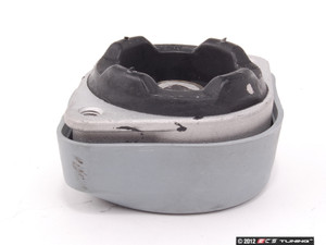 Complete Transmission Mount Kit | ES2587114