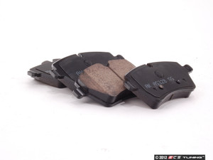 Brake Pad Kit - Akebono | ES2588100