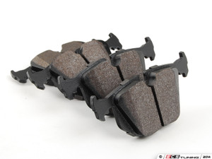 Performance Rear Brake Service Kit | ES2739008
