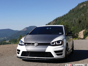 Maxton Design Front Splitter MK7 Golf R - Gloss Black