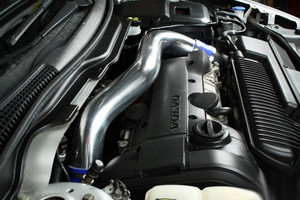 Air Inlet Pipe - Red - Volvo C30 / C70 / S40 / V50 T5