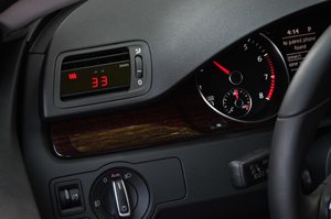P3CARS VW CC/PASSAT (PRE-FACELIFT) VENT INTEGRATED BOOST GAUGE