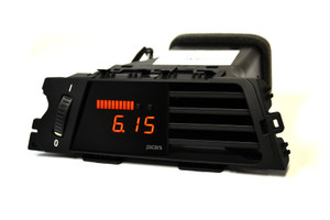 P3CARS BMW E9x (07) VENT INTEGRATED BOOST GAUGE