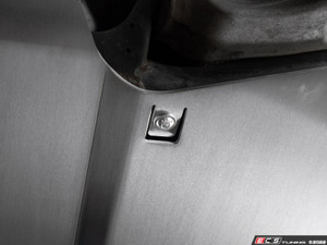 VW Touareg 3 (7P) / Porsche Cayenne (958) Overland Skid Plate with Off-Road Brace