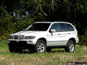 ECS Overland 1.5" Suspension Lift Kit - E53