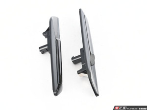 E9x/E8x ZiZa Dynamic LED Turn Signals - Smoked w/Gloss Black Trim