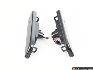 VW Tiguan 1/2 LED Bumper Side Marker Set - Smoked