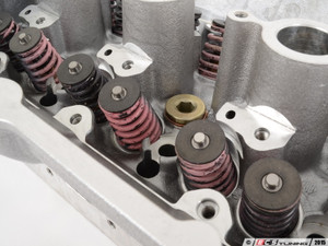 Complete Cylinder Head Basic Replacement Kit | ES2918768