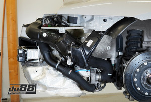 Porsche 911 Turbo (992) Induction system, OE size/66mm outlet