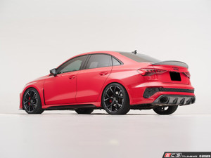 8Y RS3 Flush Kit - Black Bolts