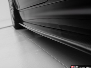 Carbon Fiber Side Skirts