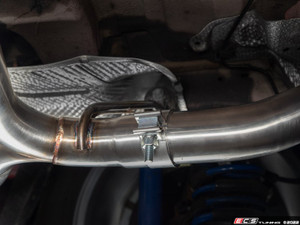 MK7 Jetta Quad Exit Cat-Back Exhaust System - With Carbon Fiber Rear Diffuser & 3.5"  Chrome Tips
